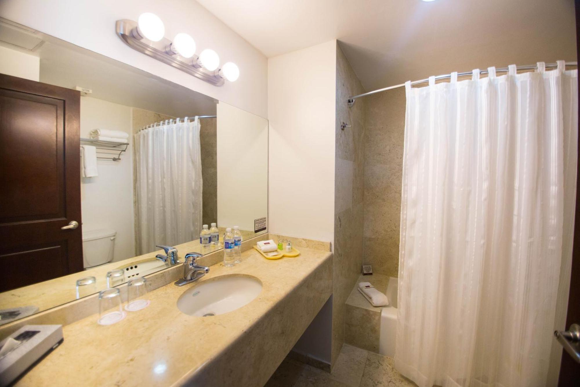 Hotel Ankara "Las Lomas" San Luis Potosí Екстериор снимка
